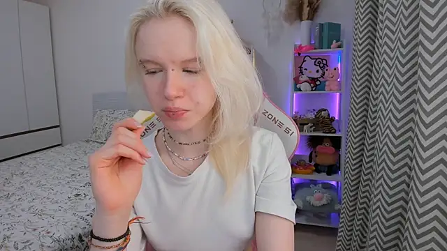 Mia WaterFall online show from 02-13-26, 03:24