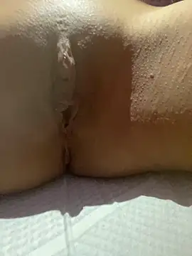 Snapshot of japosamel chatting on 03-25-26, 04:24 japosamel online show from 03-25-26, 04:24