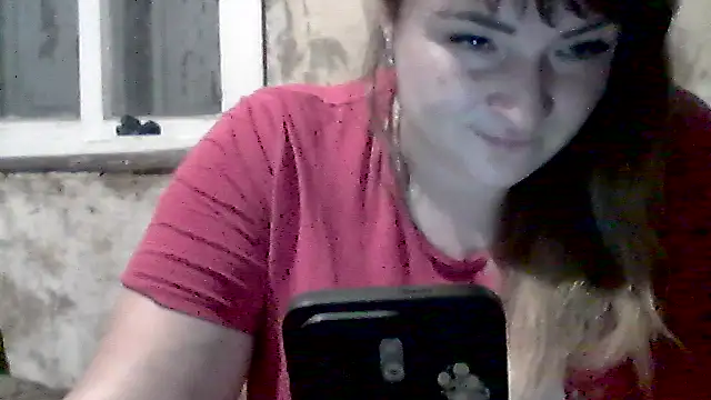 Snapshot of AllinaKis chatting on 06-28-26, 12:44 AllinaKis online show from 06-28-26, 12:44