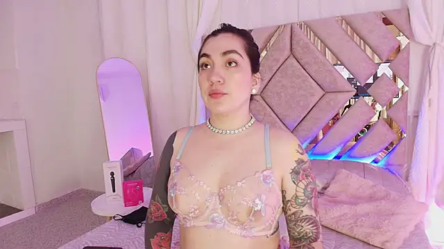 KathiaJenner online show from 05-16-26, 10:36
