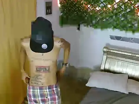 Snapshot of master_tattoo chatting on 01-19-26, 04:16 master tattoo online show from 01-19-26, 04:16