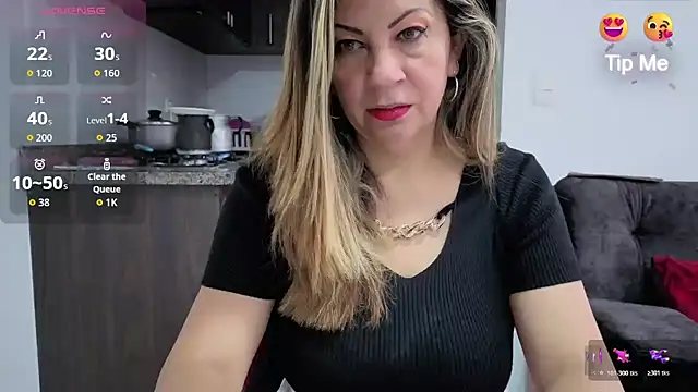 Snapshot of xxxMilexxx chatting on 06-18-26, 11:03 xxxMilexxx online show from 06-18-26, 11:03