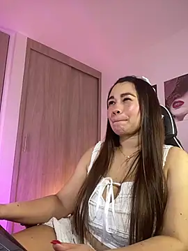 Snapshot of saray_mendozaa chatting on 06-25-26, 07:18 saray mendozaa online show from 06-25-26, 07:18