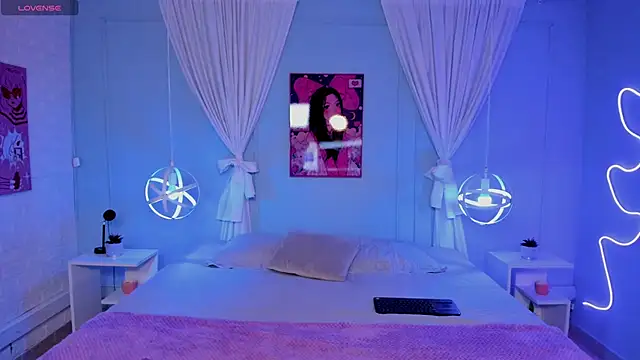 naomi campell online show from 04-07-26, 07:36