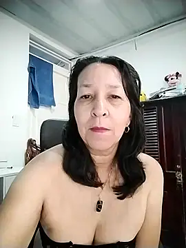 RosseLaure online show from 07-19-26, 04:33