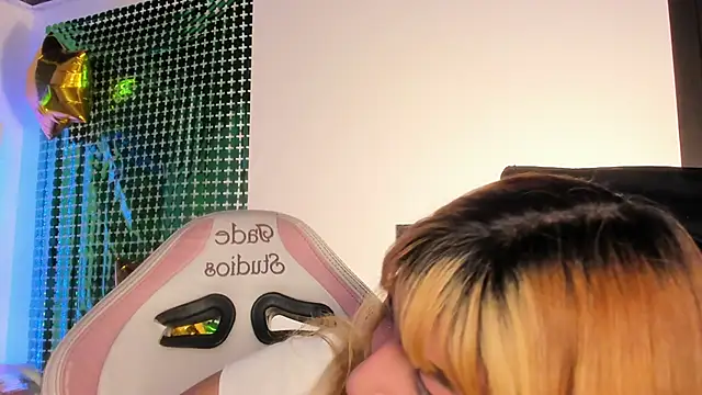 adhalee js online show from 03-21-26, 09:40