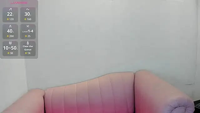 Snapshot of sky_velvet chatting on 06-11-26, 04:38 sky velvet online show from 06-11-26, 04:38