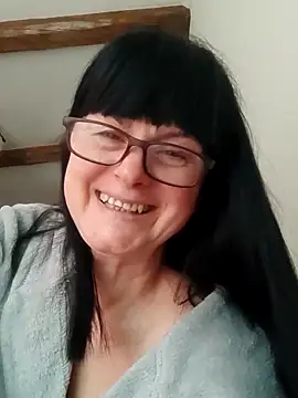 AliceSwan57 online show from 05-20-26, 03:07