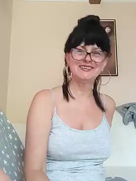 AliceSwan57 online show from 06-16-26, 06:49