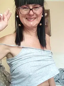 AliceSwan57 online show from 06-20-26, 06:49