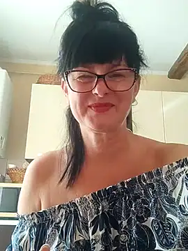 AliceSwan57 online show from 07-17-26, 06:20