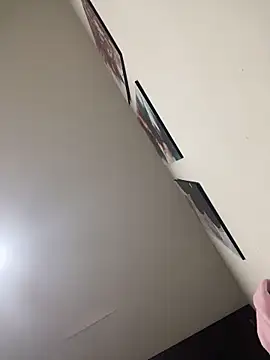 JuliaaVega online show from 04-15-26, 11:39