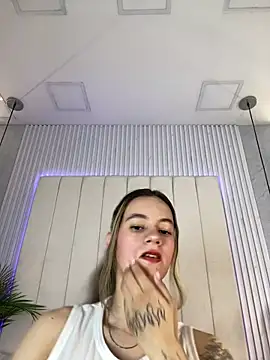 JuliaColemann online show from 03-14-26, 12:10