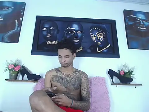 Tatoo Noah online show from 04-14-26, 02:34