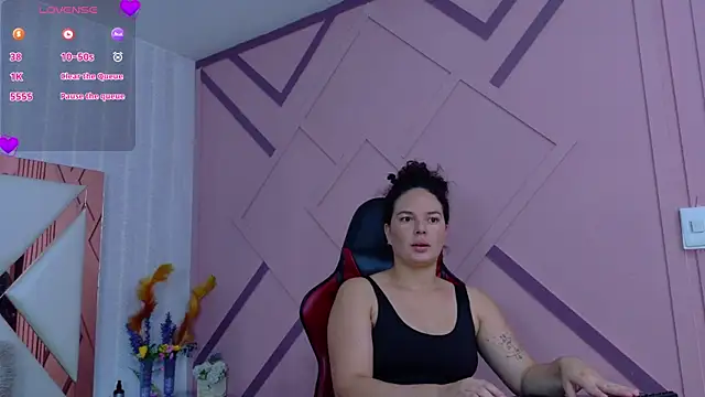 ZamanthaJhones online show from 04-12-26, 08:14