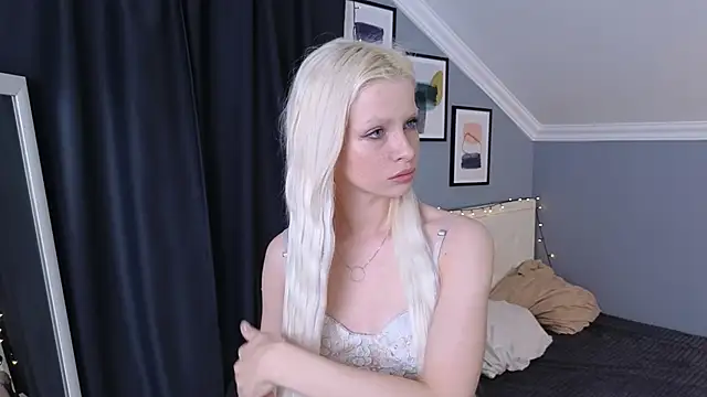 Naomi Demio online show from 03-15-26, 12:11