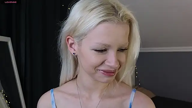 Naomi Demio online show from 04-02-26, 12:03