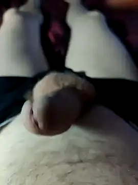 Snapshot of Halunja chatting on 03-15-26, 10:05 Halunja online show from 03-15-26, 10:05