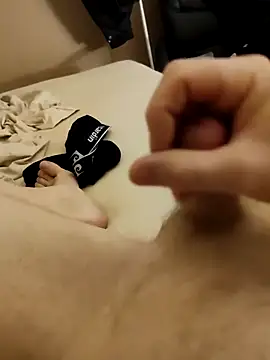 Snapshot of Halunja chatting on 03-19-26, 09:19 Halunja online show from 03-19-26, 09:19