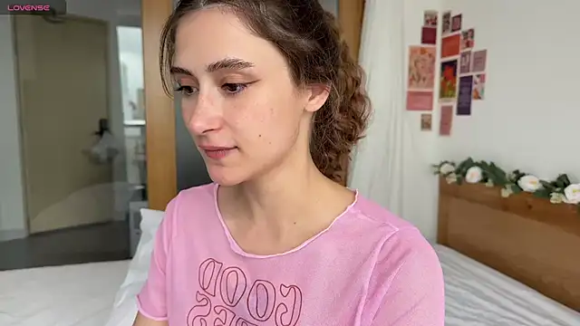 cutiemari online show from 03-13-26, 04:19