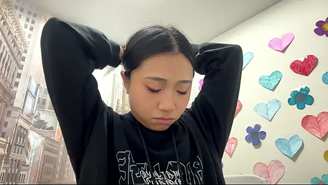 SweetMiaXO online show from 03-13-26, 04:02