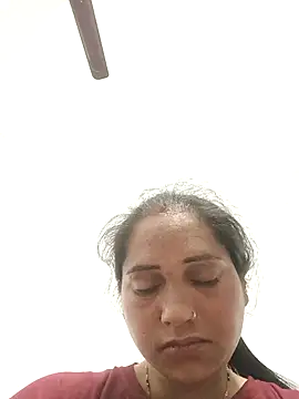 Cute-karisma1234 online show from 03-02-26, 08:15