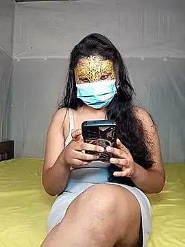 Snapshot of Fiona_Girl chatting on 07-31-26, 01:32 Fiona Girl online show from 07-31-26, 01:32