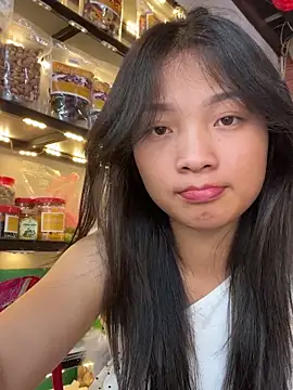 Lyn-be99 online show from 03-26-26, 09:37