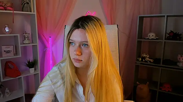 CelestineMauriac online show from 05-12-26, 06:49
