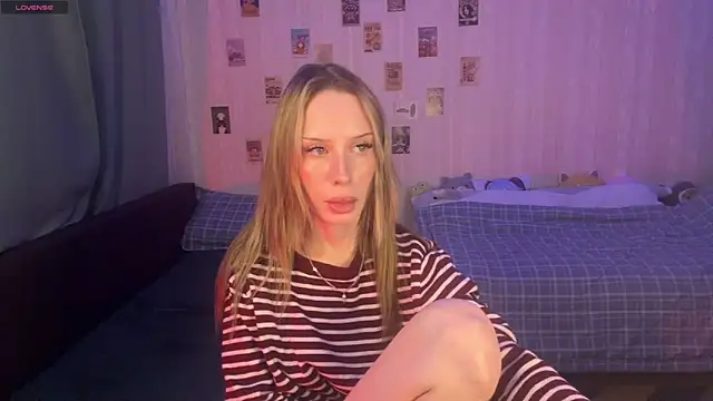 DellaCampbell online show from 04-29-26, 04:11