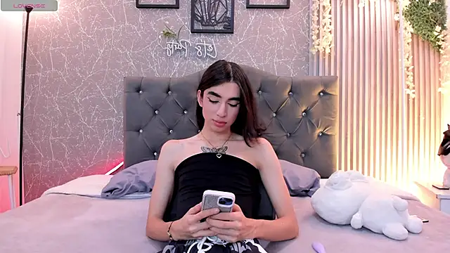 lana gill1 online show from 04-12-26, 04:56