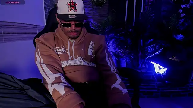 Snapshot of Rpoolrboy chatting on 04-07-26, 04:13 Rpoolrboy online show from 04-07-26, 04:13