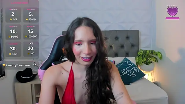 Snapshot of valeryn__rosse chatting on 05-03-26, 05:13 valeryn rosse online show from 05-03-26, 05:13