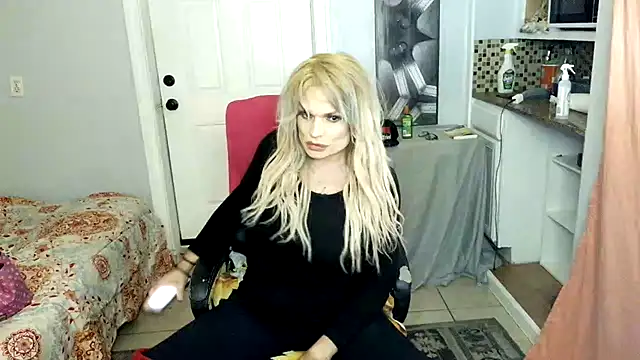 Snapshot of starandsky chatting on 03-10-26, 11:43 starandsky online show from 03-10-26, 11:43