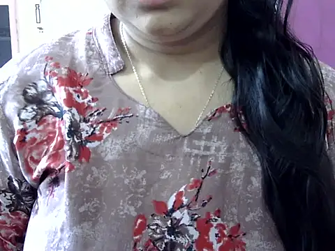 Cute Aliyaa online show from 04-04-26, 08:01