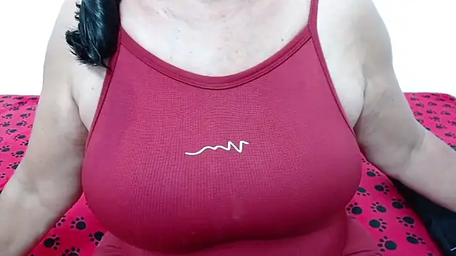Snapshot of ElizabethMiler chatting on 06-12-26, 03:27 ElizabethMiler online show from 06-12-26, 03:27