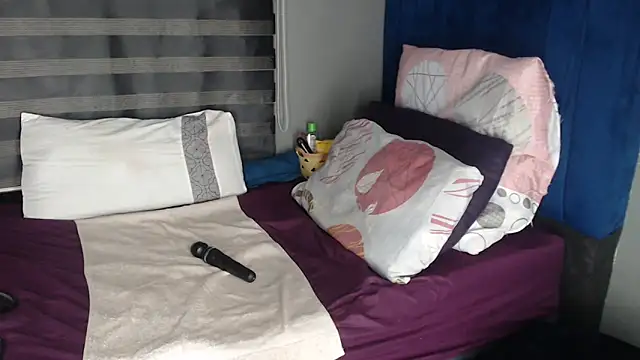 BLACK BERRY xXx online show from 04-10-26, 04:23