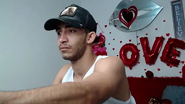 Snapshot of Caius_fox chatting on 03-05-26, 11:28 Caius fox online show from 03-05-26, 11:28