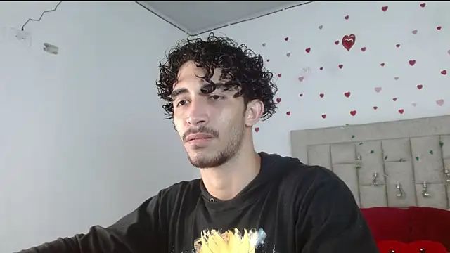 Snapshot of Caius_fox chatting on 03-21-26, 04:54 Caius fox online show from 03-21-26, 04:54