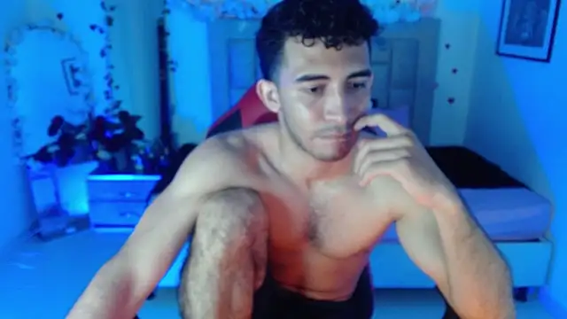 Snapshot of Caius_fox chatting on 04-01-26, 01:41 Caius fox online show from 04-01-26, 01:41