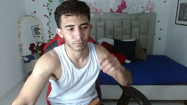 Snapshot of Caius_fox chatting on 04-04-26, 11:18 Caius fox online show from 04-04-26, 11:18