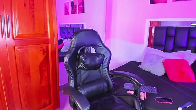 Isabella Moon9 online show from 03-09-26, 02:10