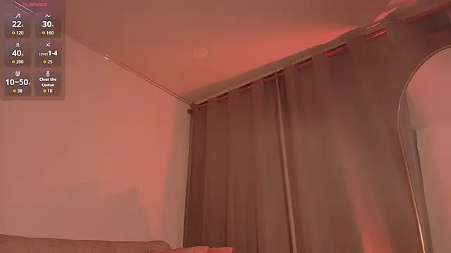 Snapshot of kittysophie_ chatting on 03-25-26, 12:05 kittysophie online show from 03-25-26, 12:05