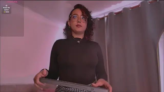 Snapshot of kittysophie_ chatting on 03-27-26, 03:23 kittysophie online show from 03-27-26, 03:23