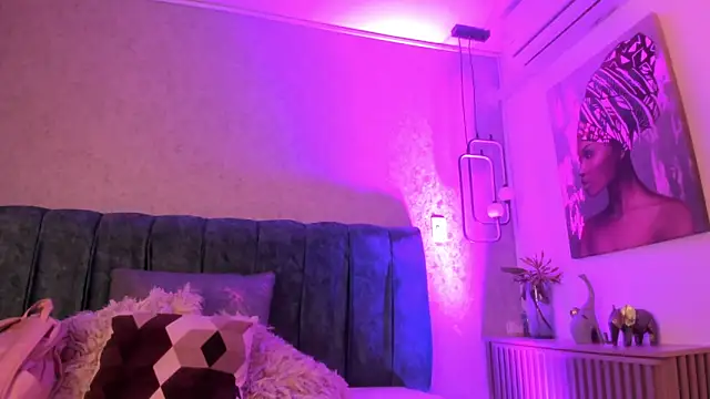 Aleera Walton online show from 03-26-26, 07:19