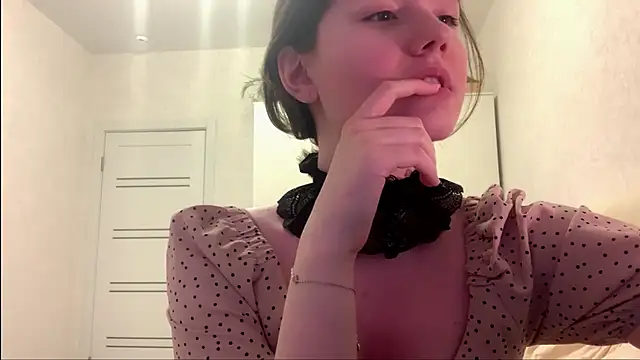 Snapshot of cherishedwish chatting on 05-24-26, 04:23 cherishedwish online show from 05-24-26, 04:23
