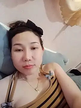 Snapshot of Ana-love2026 chatting on 06-17-26, 05:21 Ana-love2026 online show from 06-17-26, 05:21