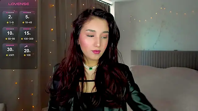 Anna Elfii online show from 04-07-26, 12:49