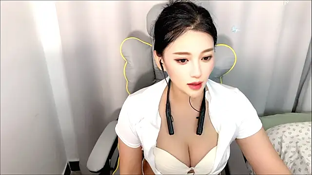 yayayaya520 online show from 05-19-26, 09:37