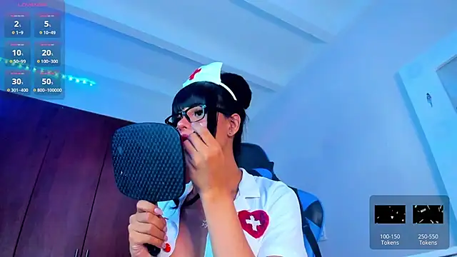 Salolatina online show from 04-15-26, 09:04